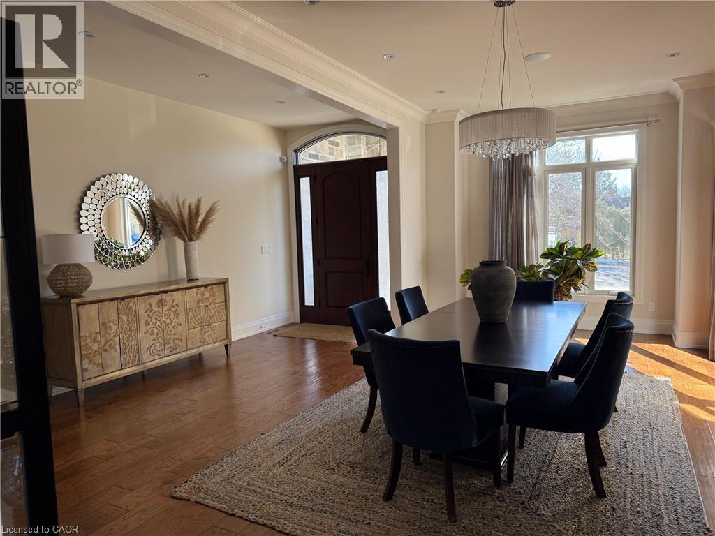 211 TOLLGATE Drive - 6