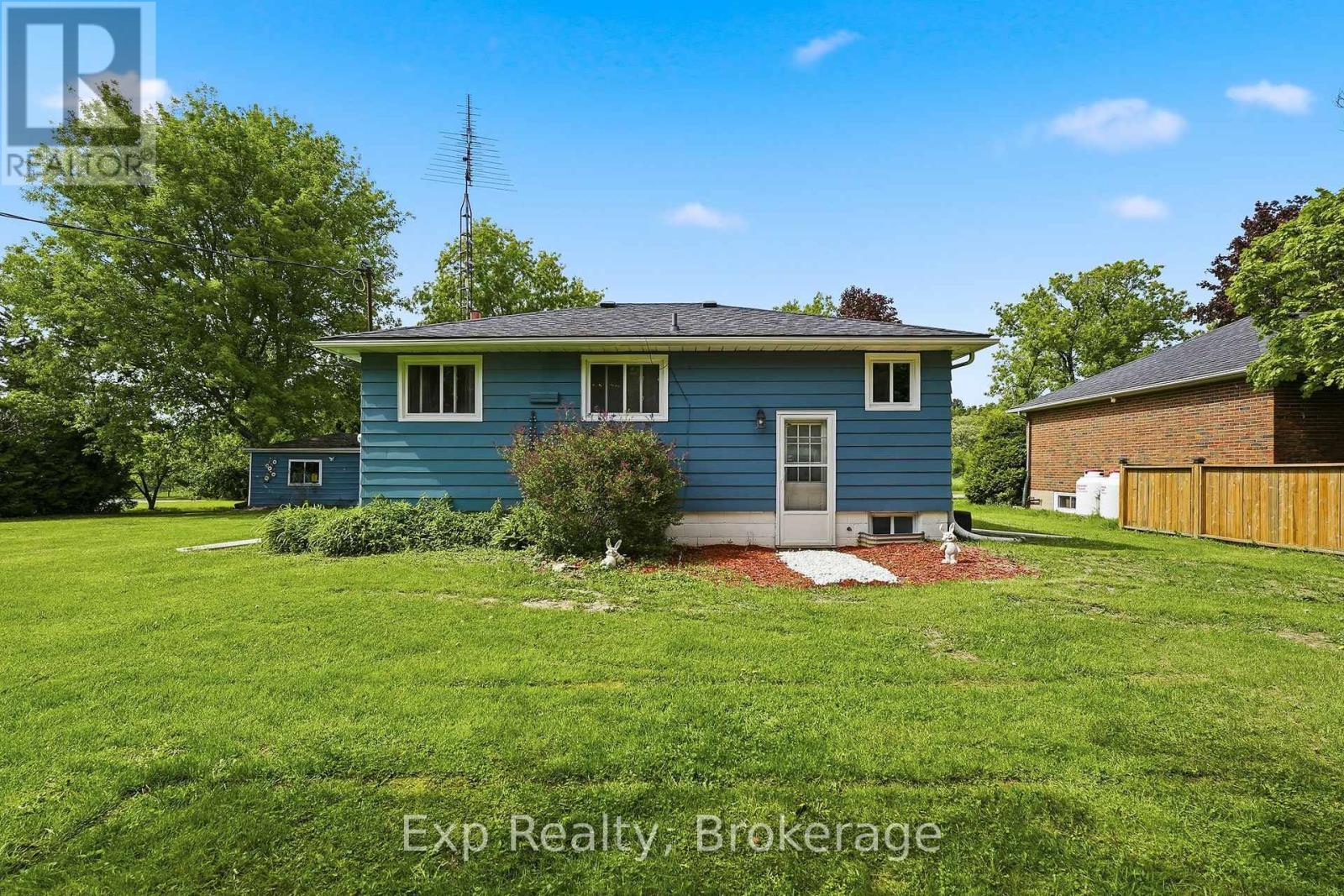 7497 CAVAN ROAD - 32