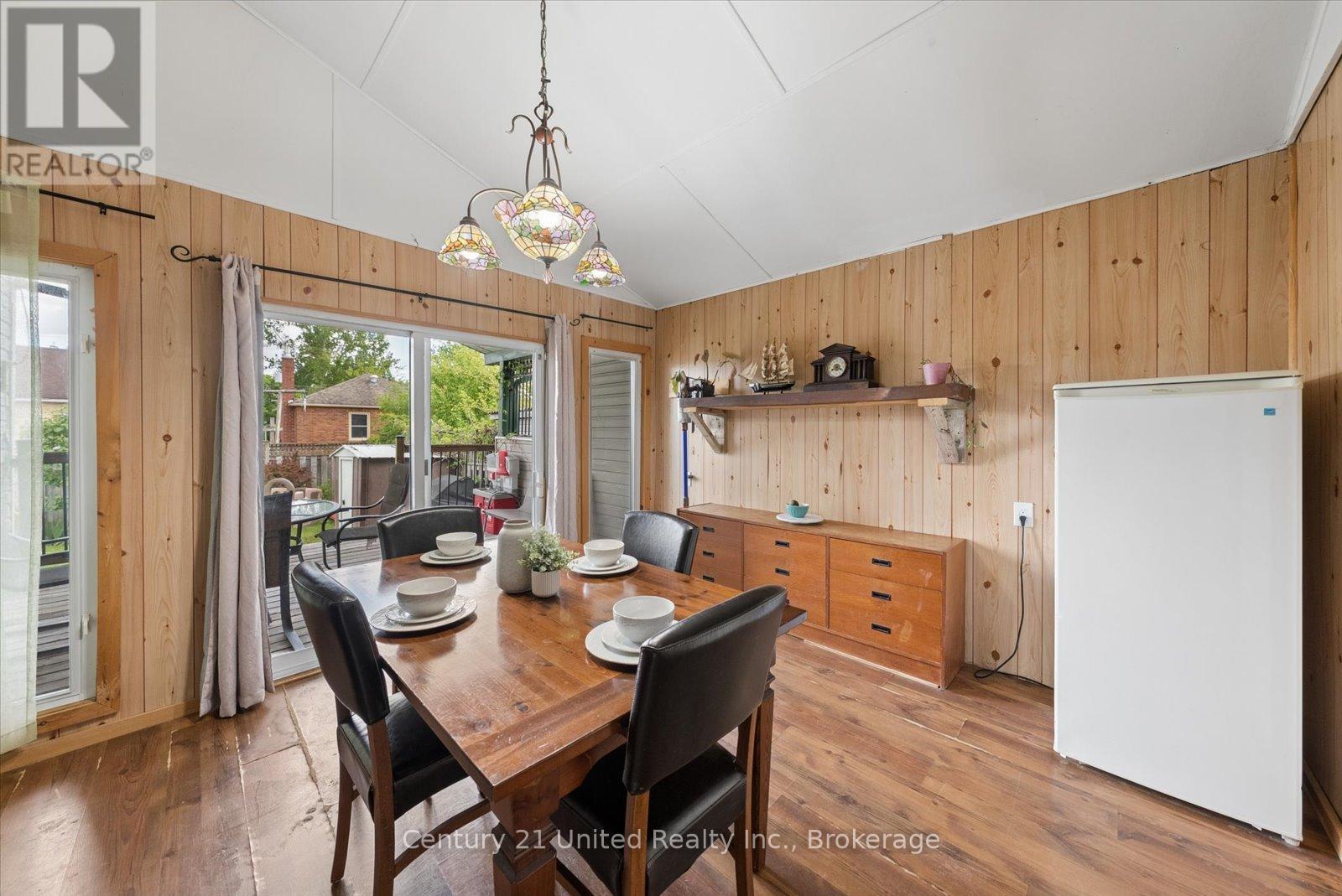 665 FRANK STREET - 22