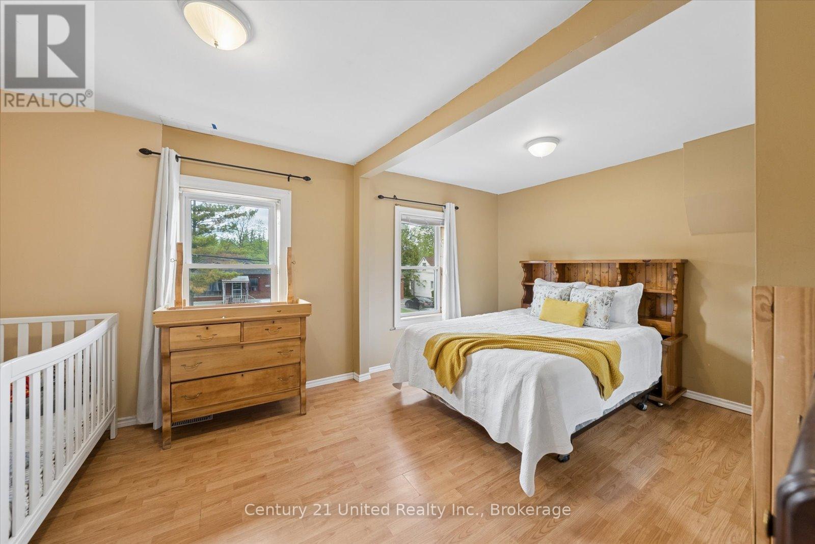 665 FRANK STREET - 25
