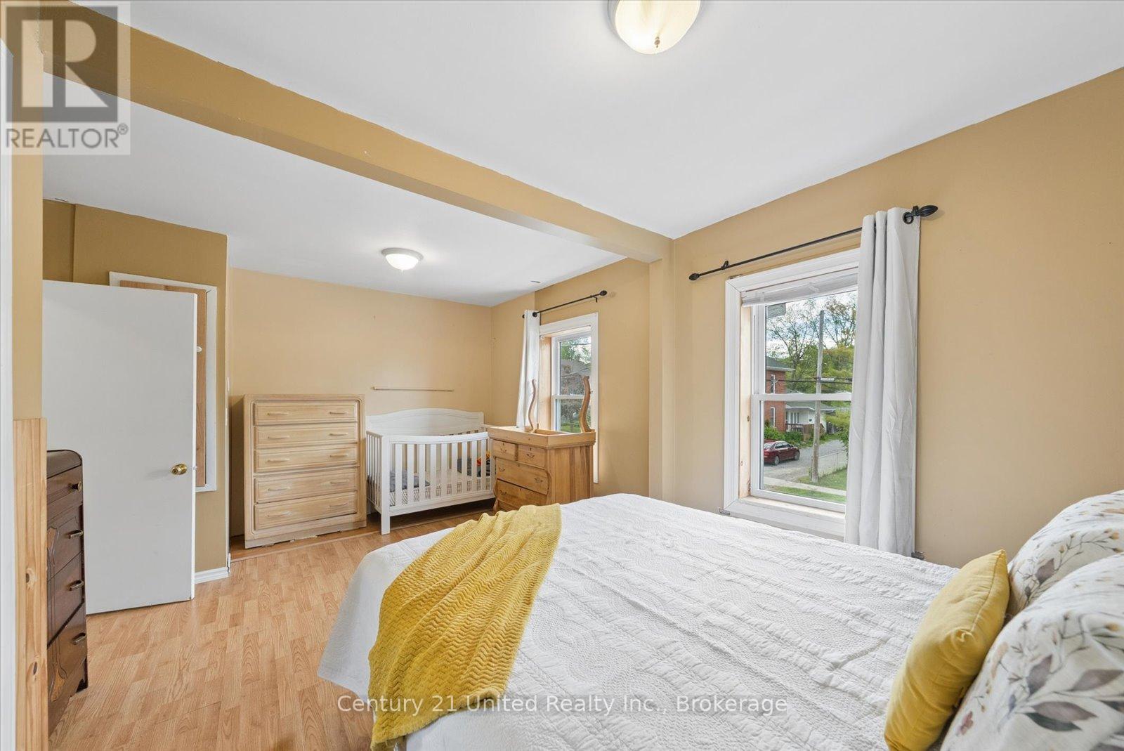 665 FRANK STREET - 28