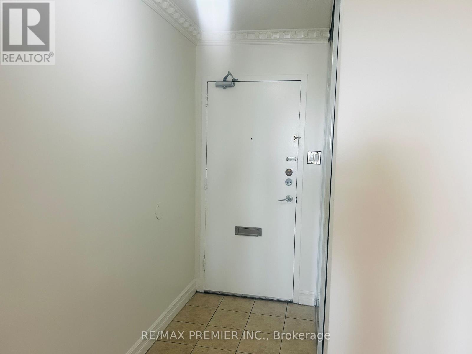 #2004 1455 LAWRENCE AVENUE W - 6