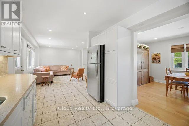 37 ARCHIBALD STREET - 13