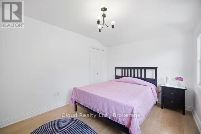 37 ARCHIBALD STREET - 26