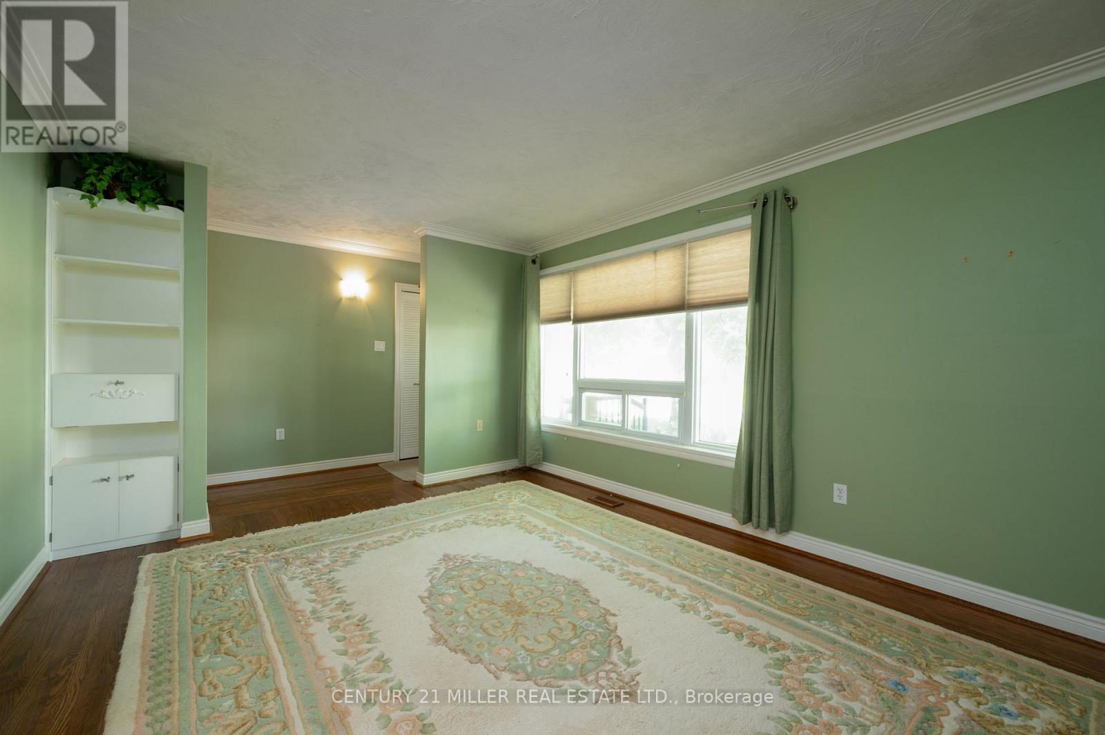 1304 AVON CRESCENT - 12