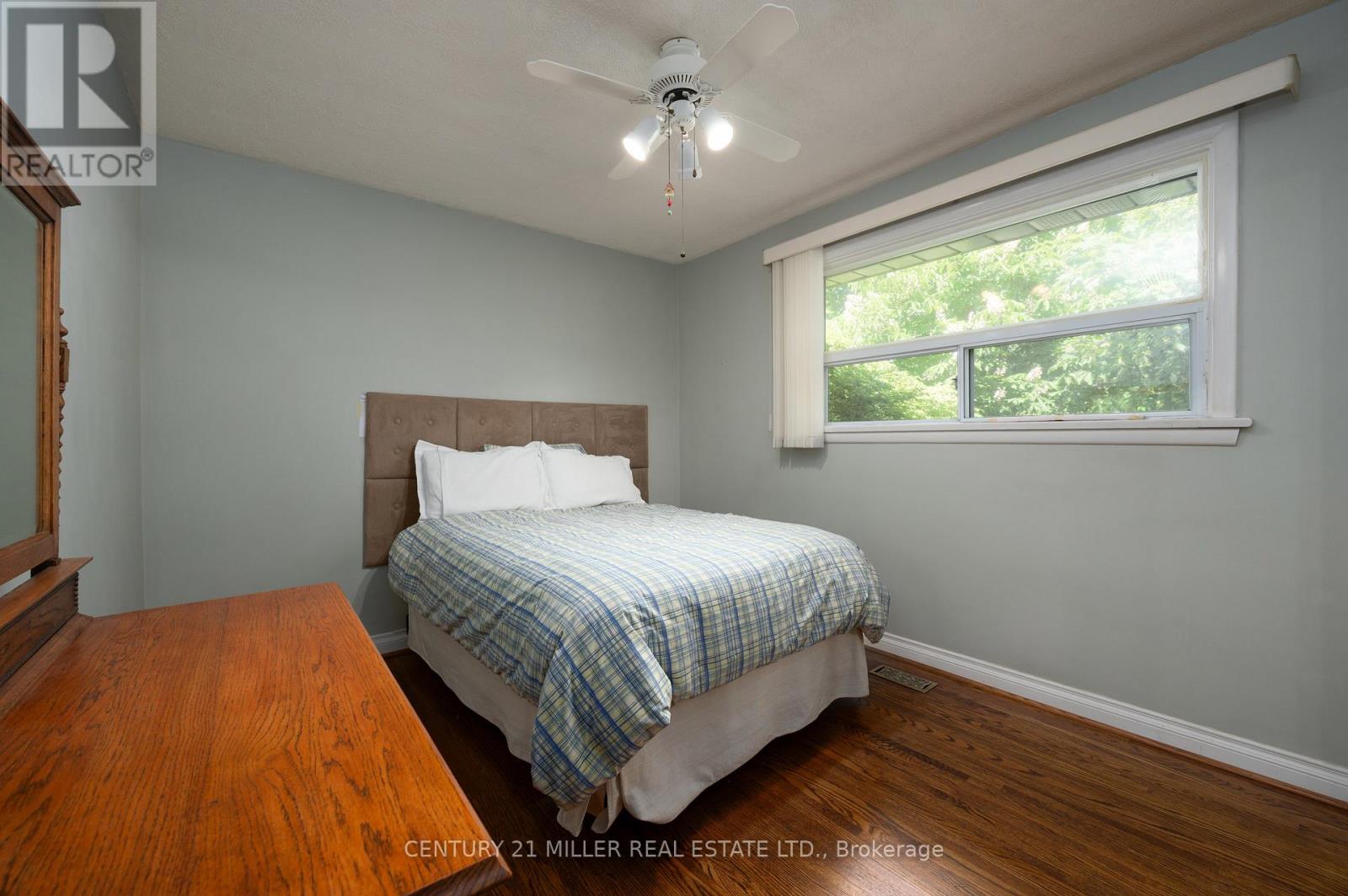1304 AVON CRESCENT - 14