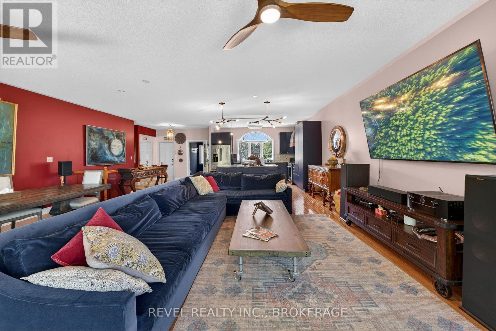 1142 COVERDALE DRIVE - 14