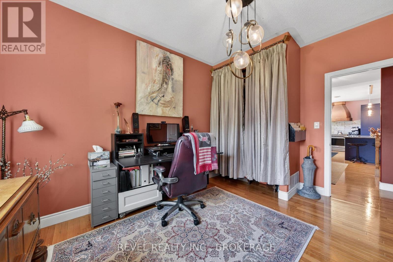 1142 COVERDALE DRIVE - 19