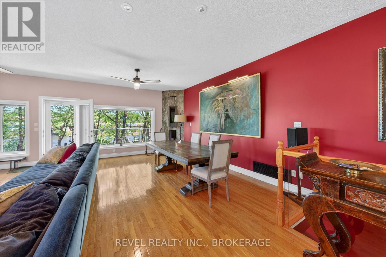 1142 COVERDALE DRIVE - 23