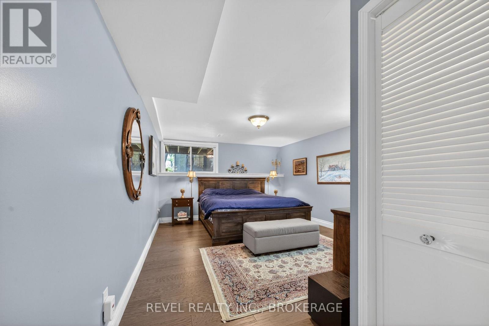 1142 COVERDALE DRIVE - 34