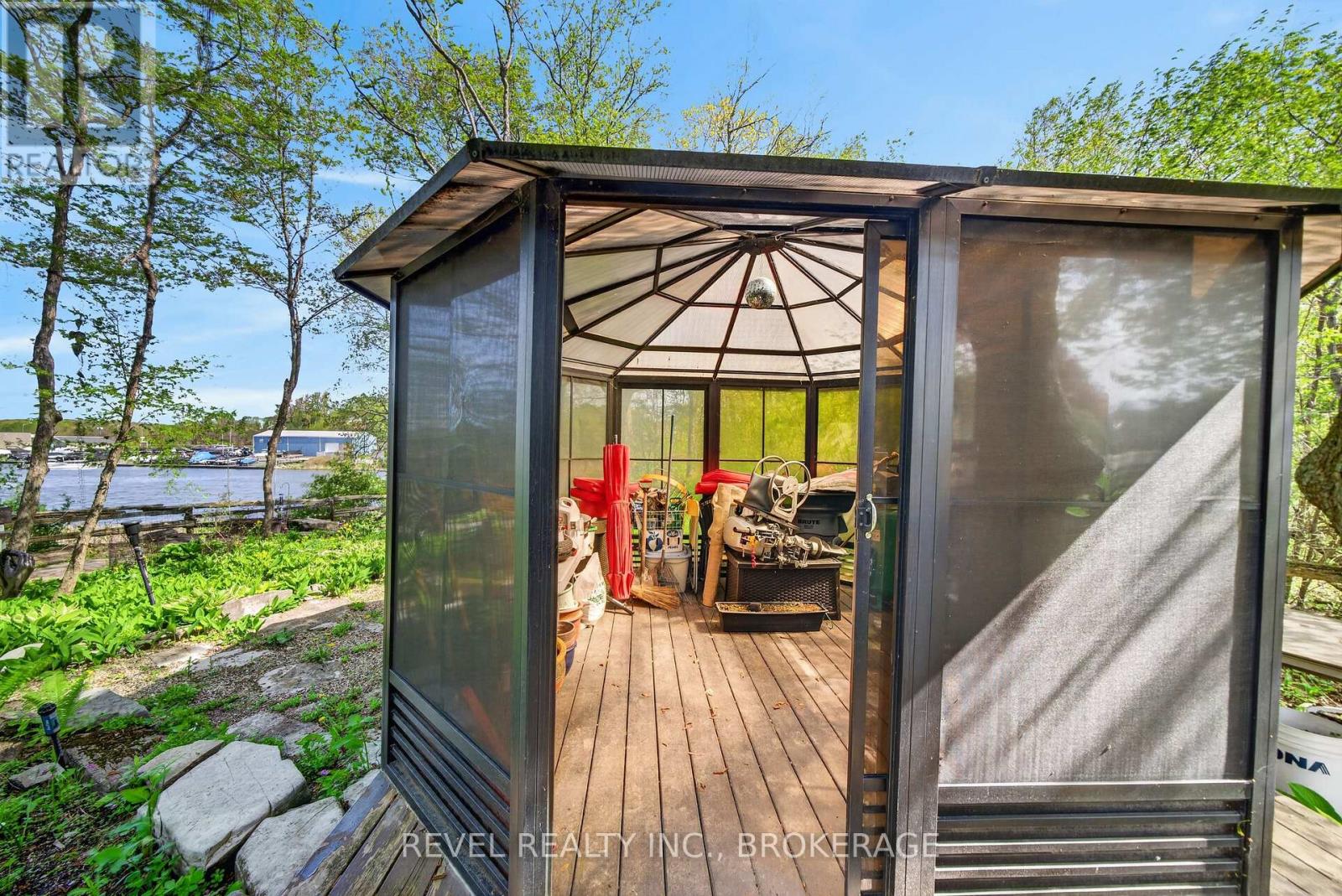 1142 COVERDALE DRIVE - 40