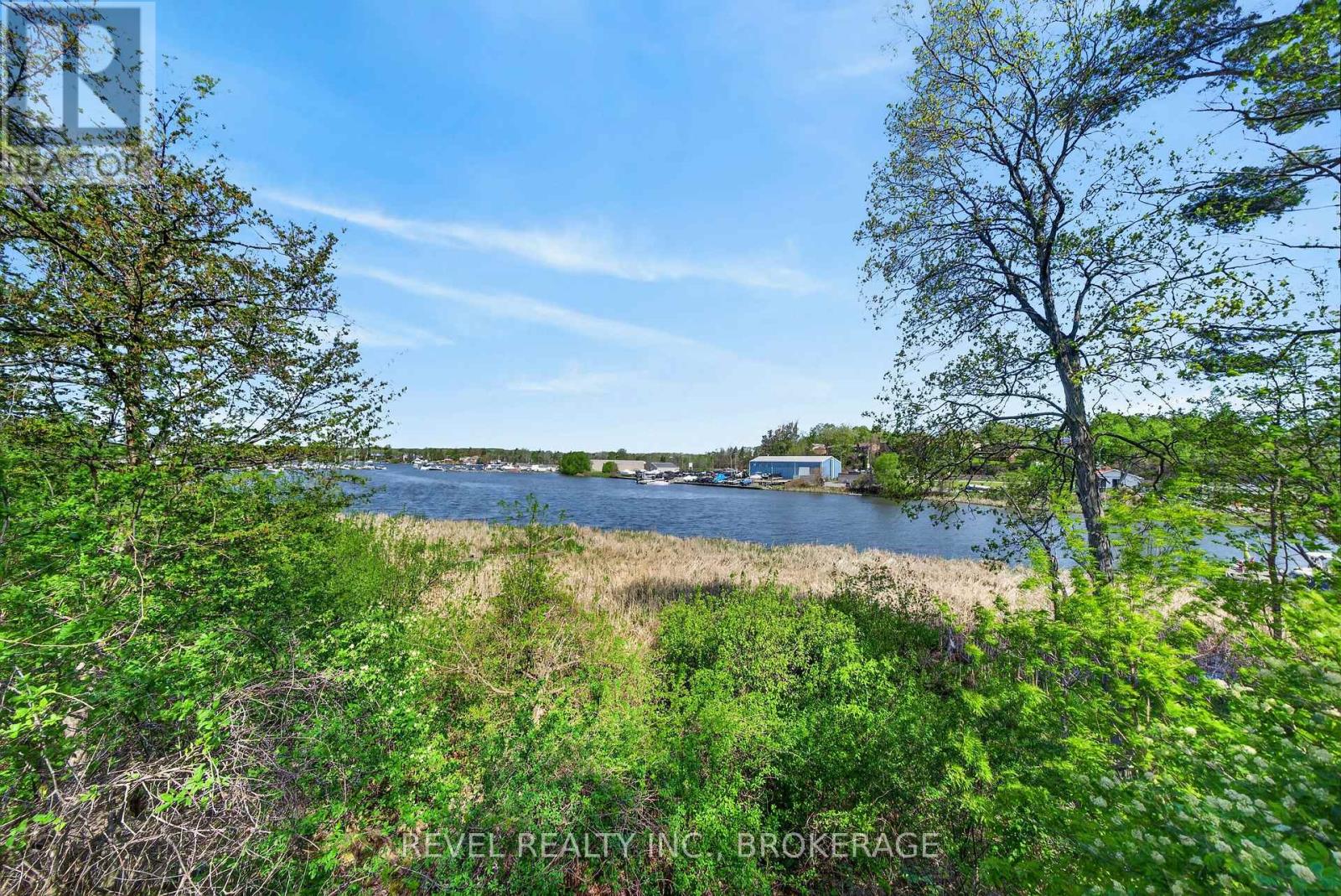 1142 COVERDALE DRIVE - 43