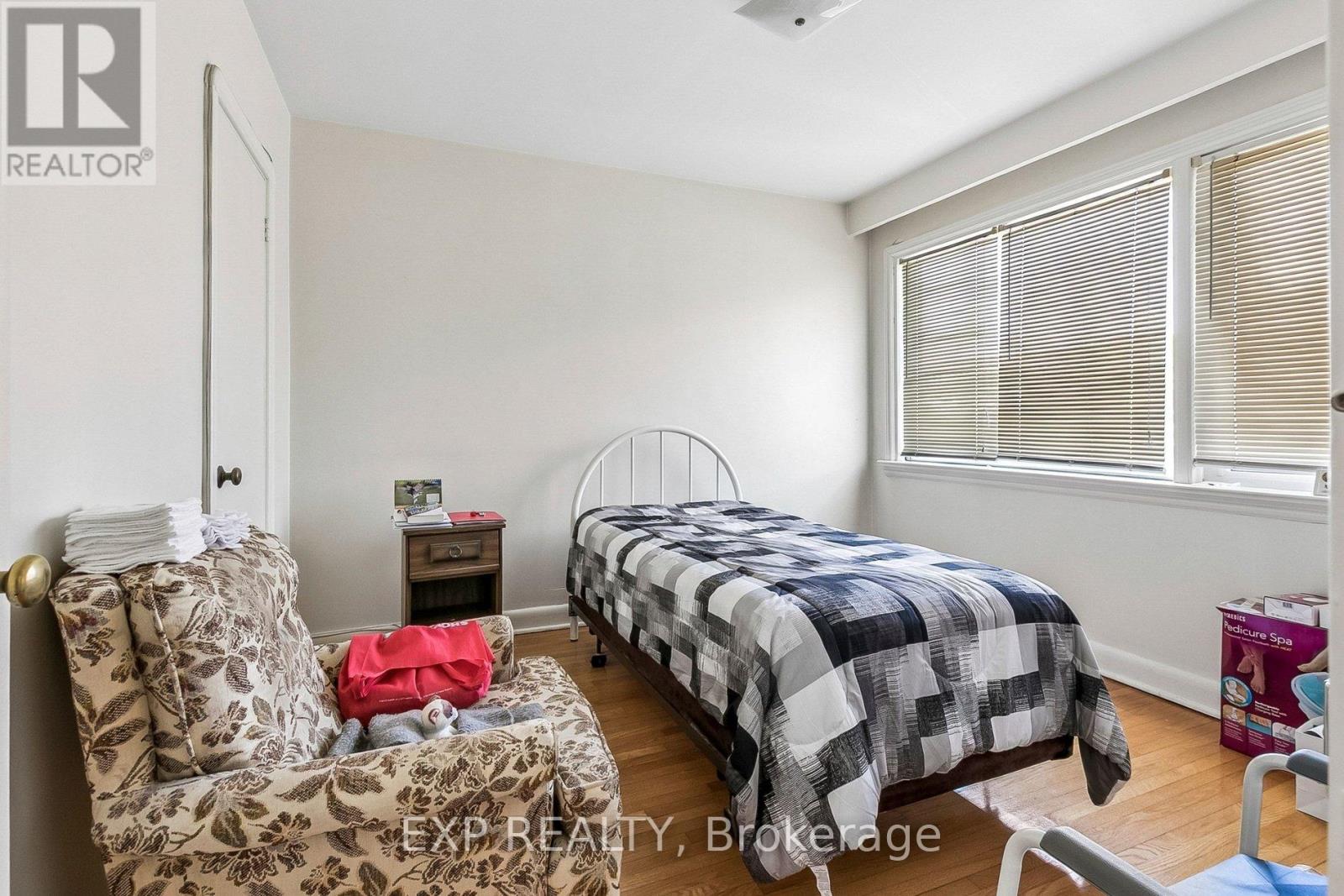 51 PLAYFAIR AVENUE - 17