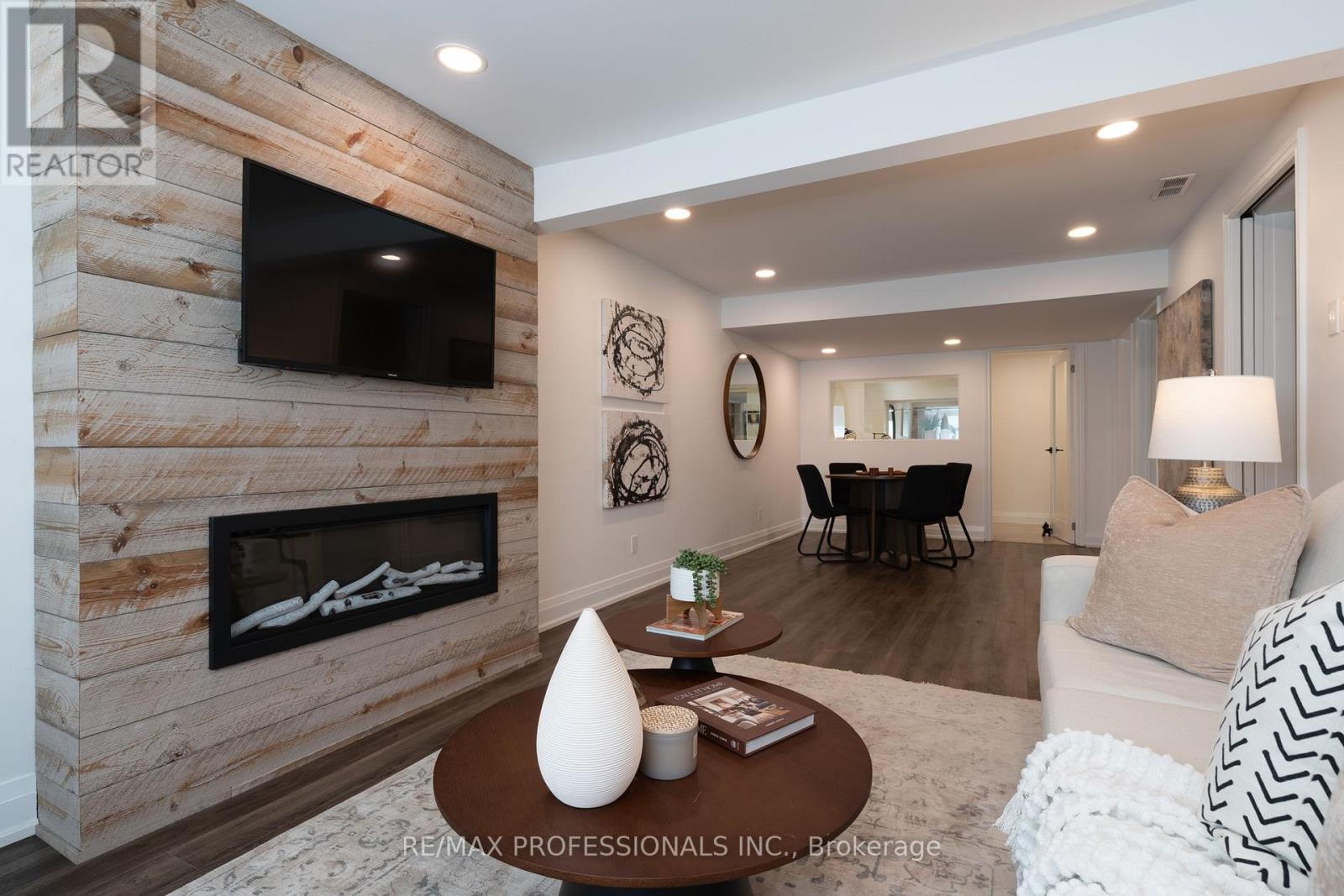 3125 RIVERVIEW STREET - 23