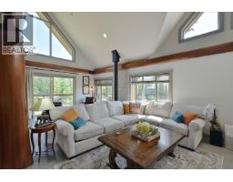 18 4622 Sinclair Bay Road, Garden Bay, BC V0N1S1 Photo 6