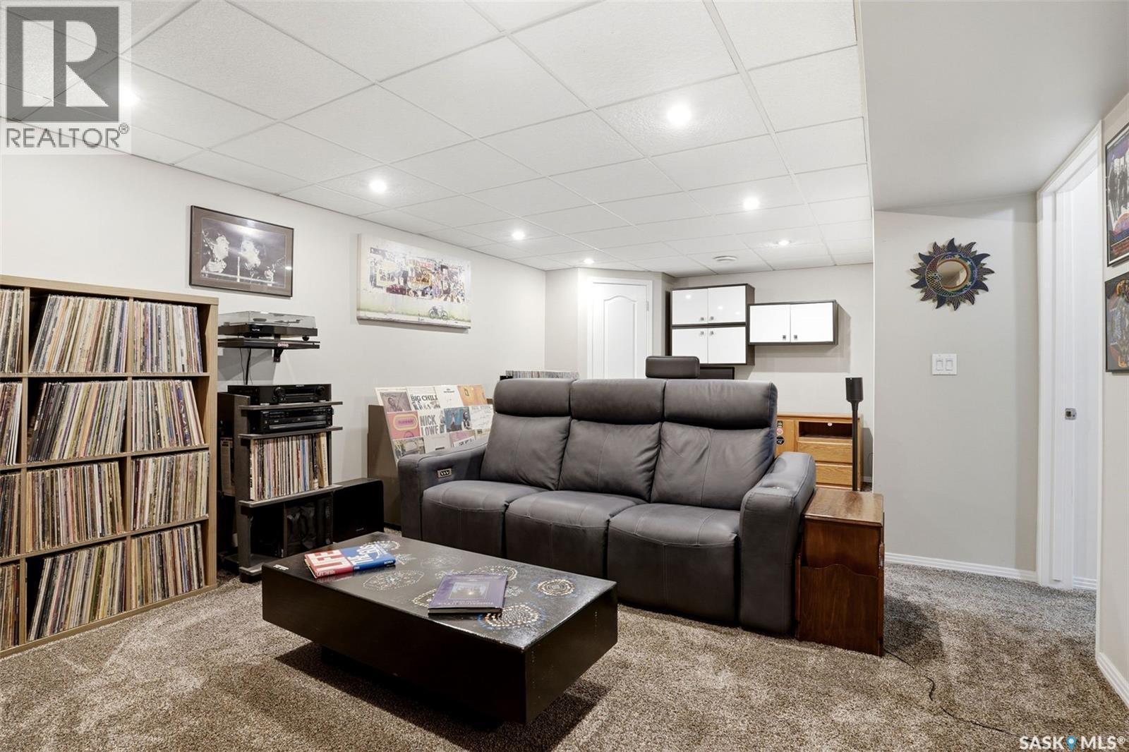 #2231 McIntyre STREET - 31