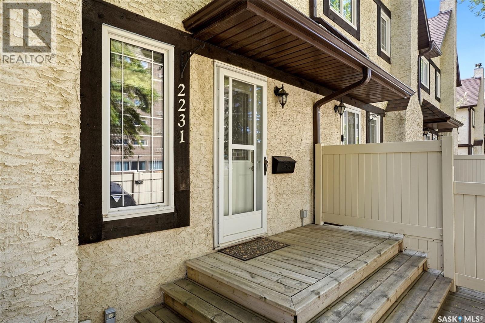 #2231 McIntyre STREET - 38
