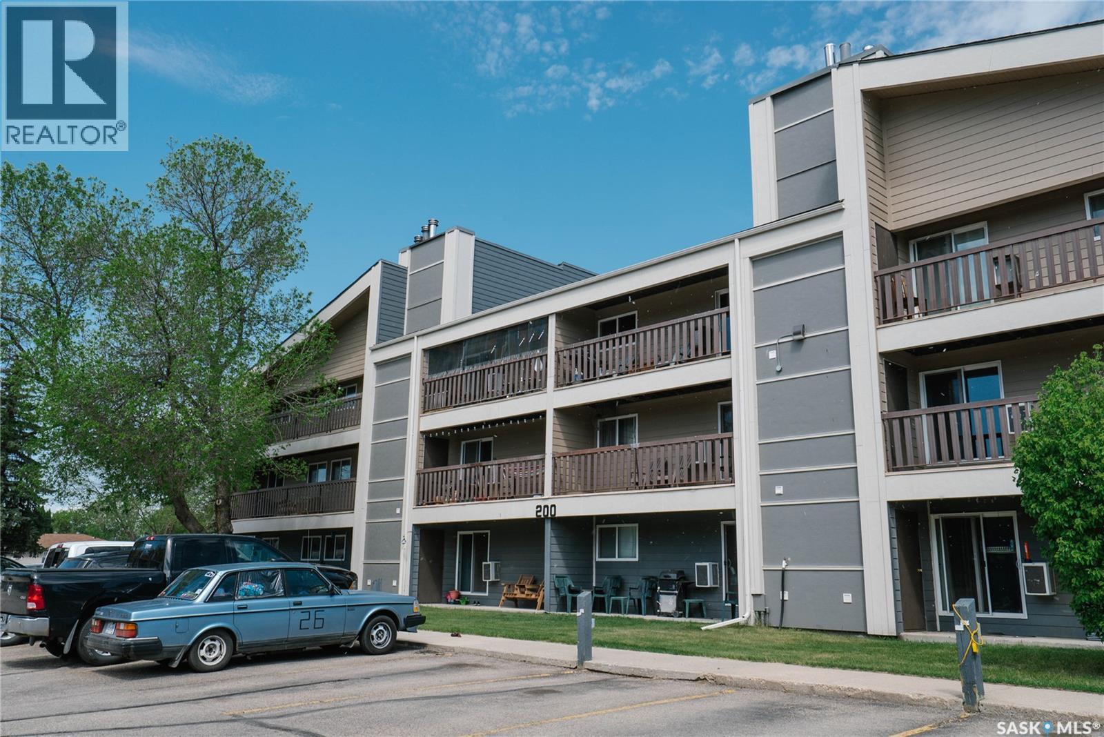 #235 510 Prairie AVENUE - 1