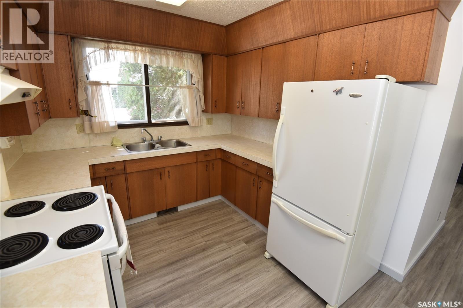 409 Nipawin ROAD E - 7