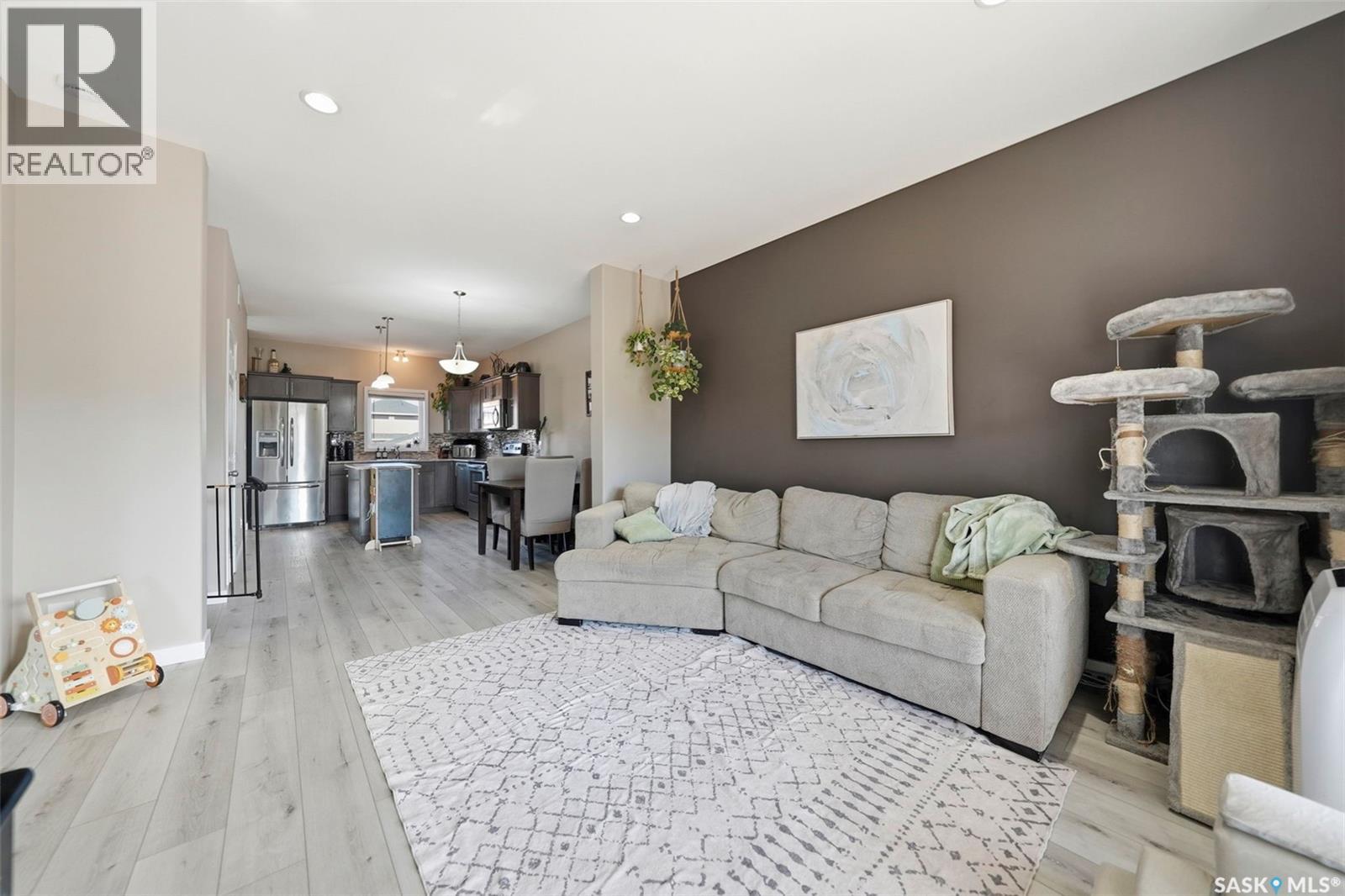 221 Martens LANE - photo 4
