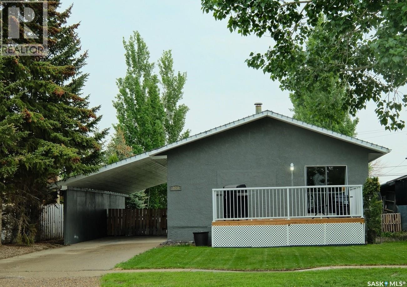 302 7th STREET E - 1