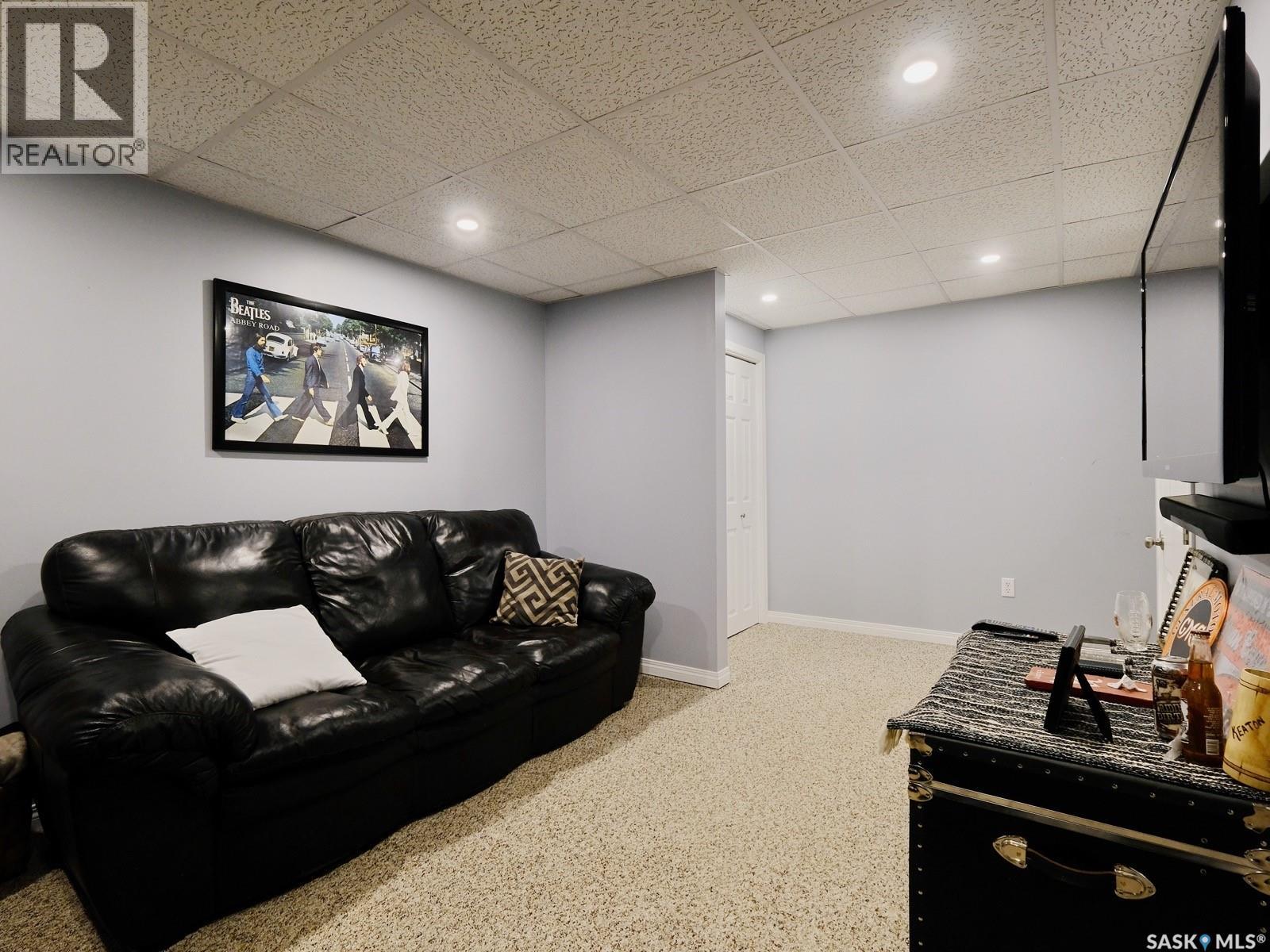 302 7th STREET E - 29