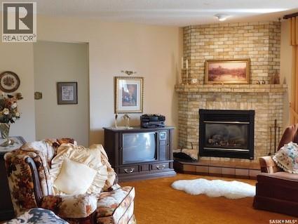 1011 Granville AVENUE — photo 11