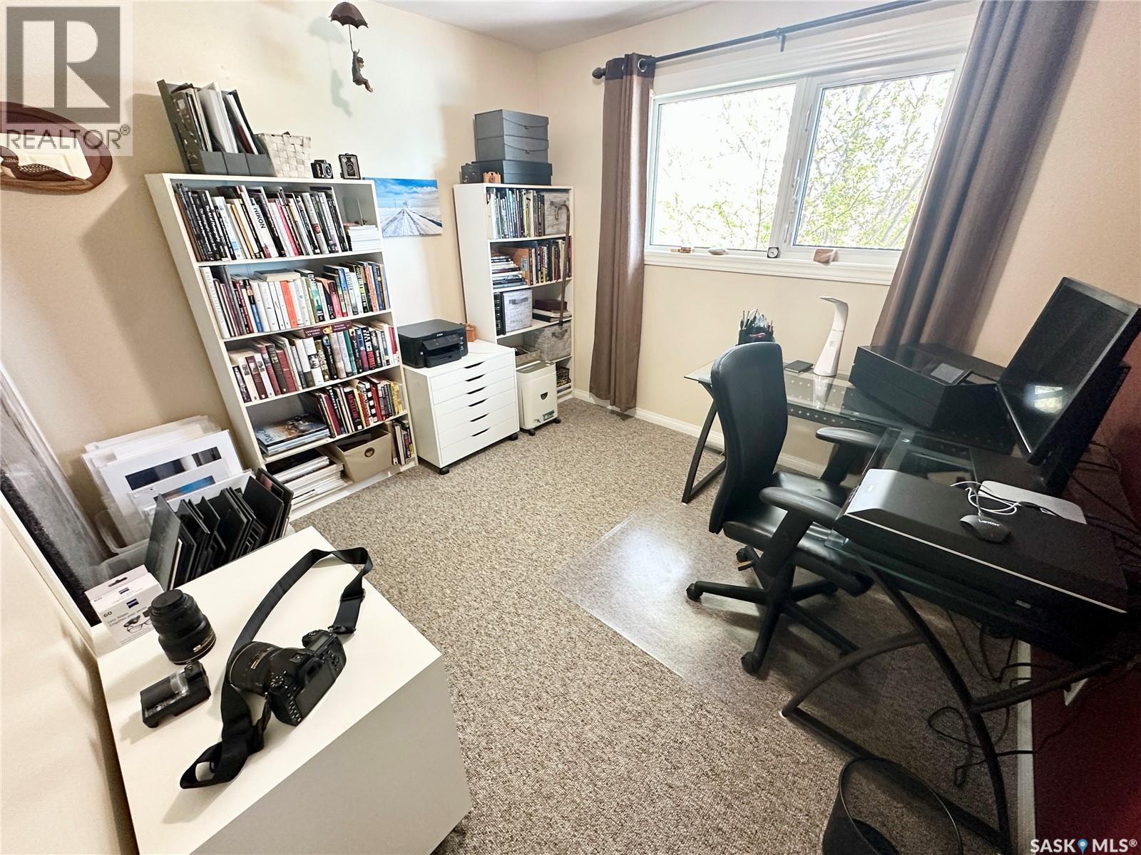 309 Russell STREET — photo 10