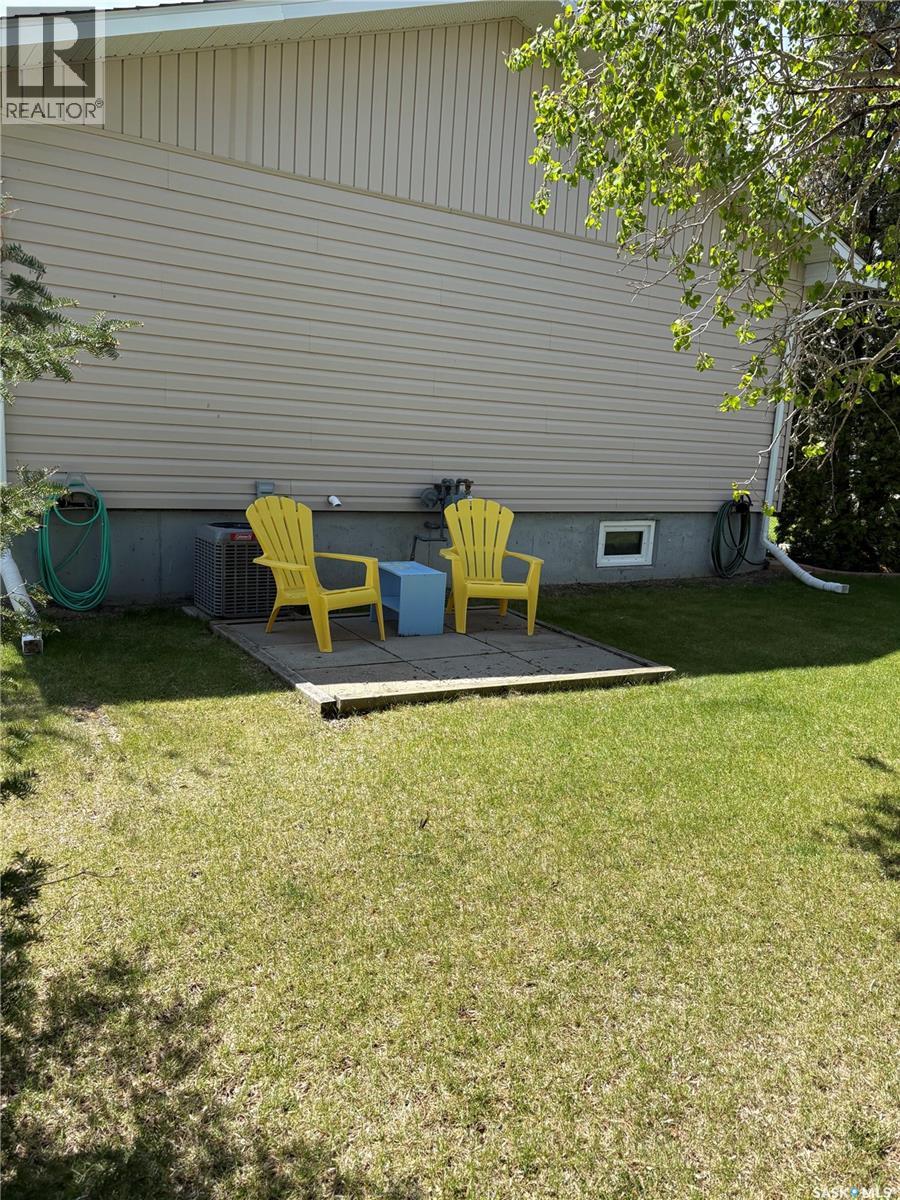 309 Russell STREET — photo 22