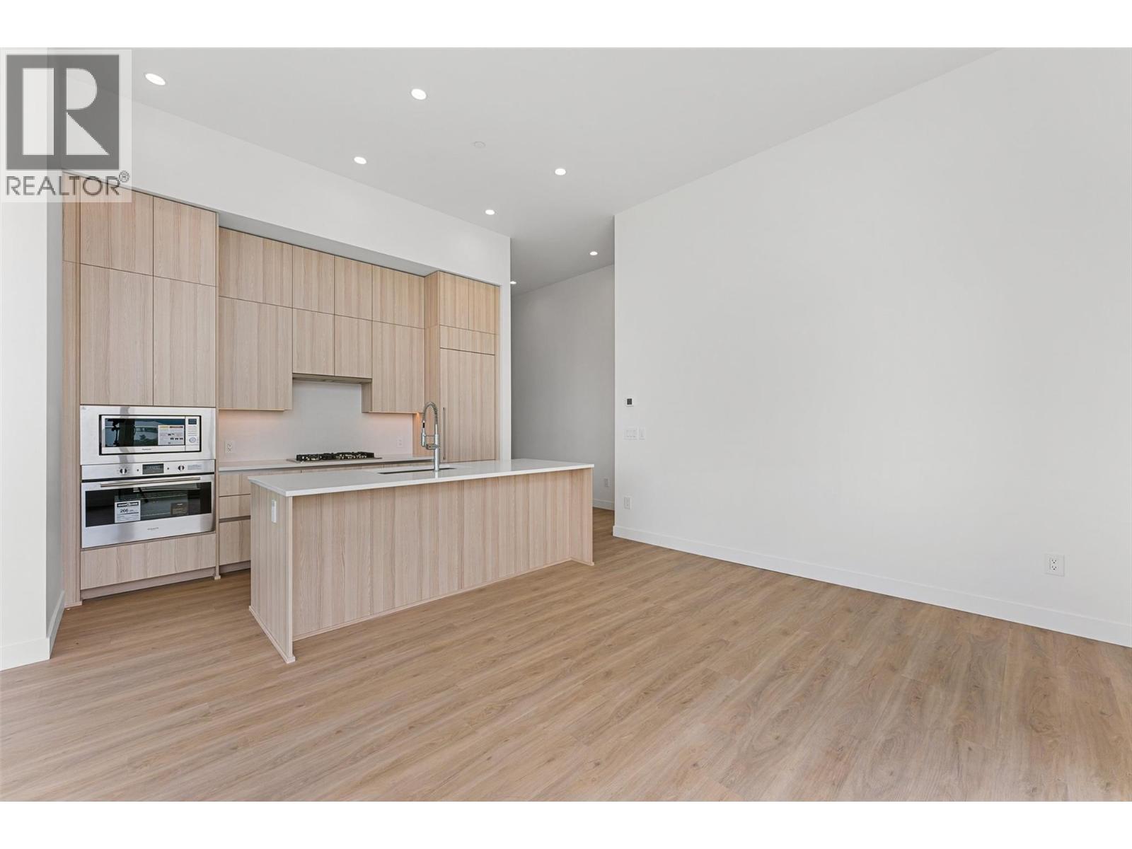 238 Leon Avenue Unit# 2405, Kelowna - Image 1