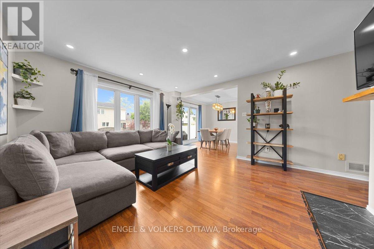 3762 AUTUMNWOOD STREET - 17