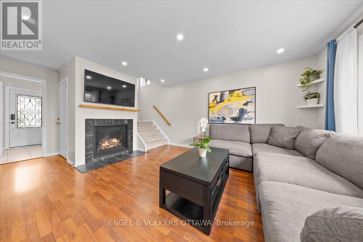 3762 AUTUMNWOOD STREET - 18