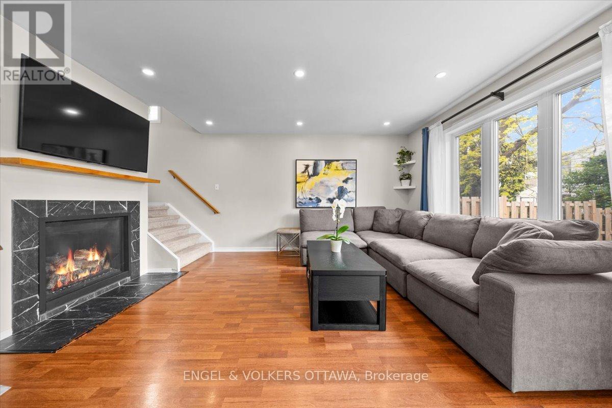 3762 AUTUMNWOOD STREET - 19