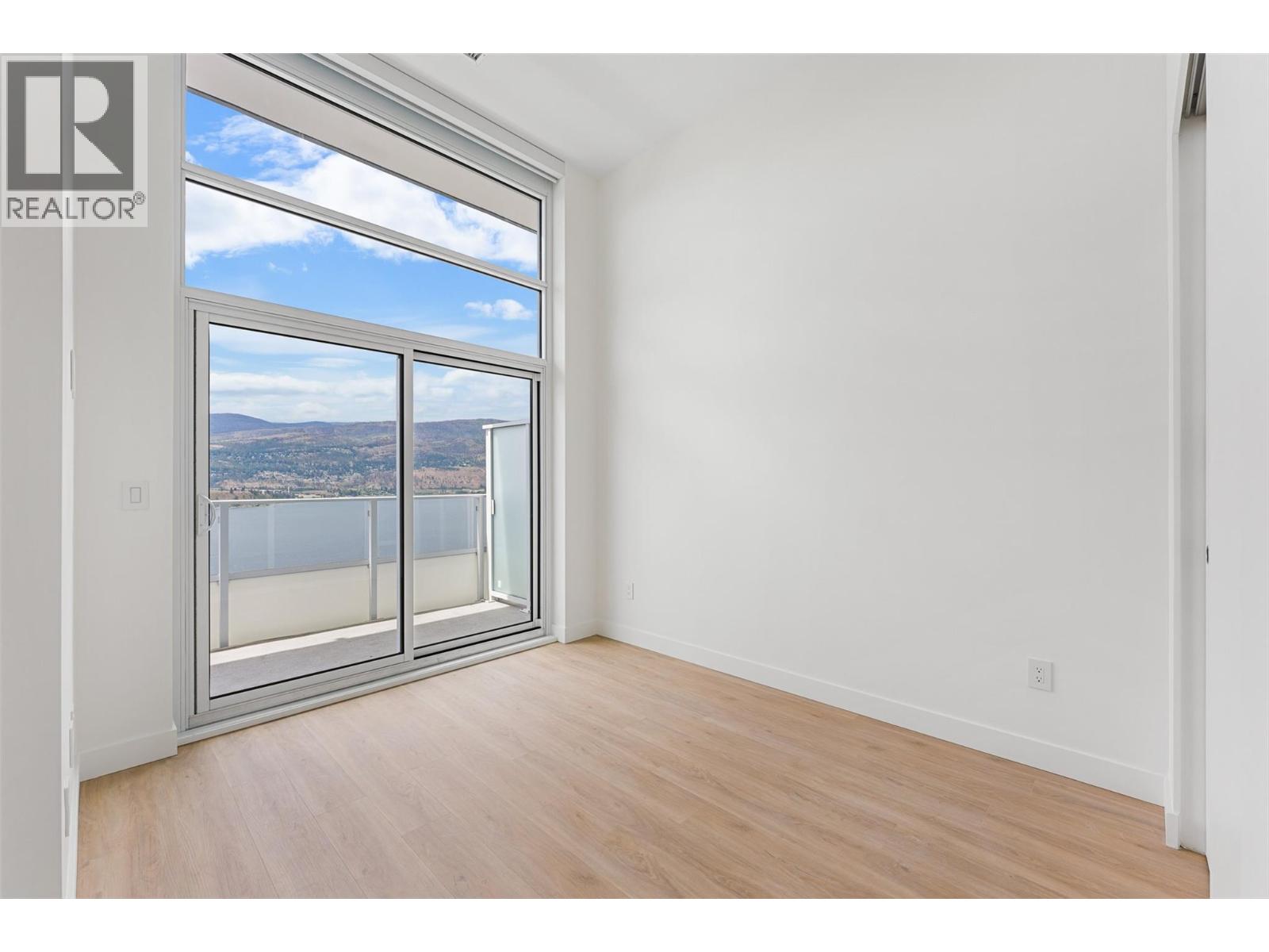 238 Leon Avenue Unit# 2405, Kelowna - Image 1