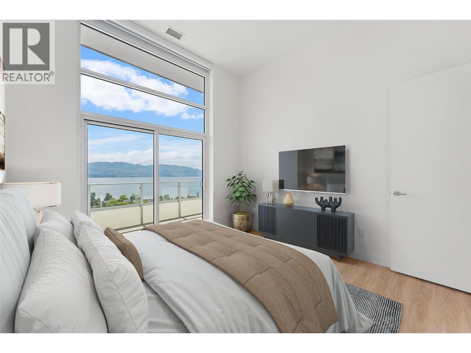 238 Leon Avenue Unit# 2405, Kelowna - Image 1