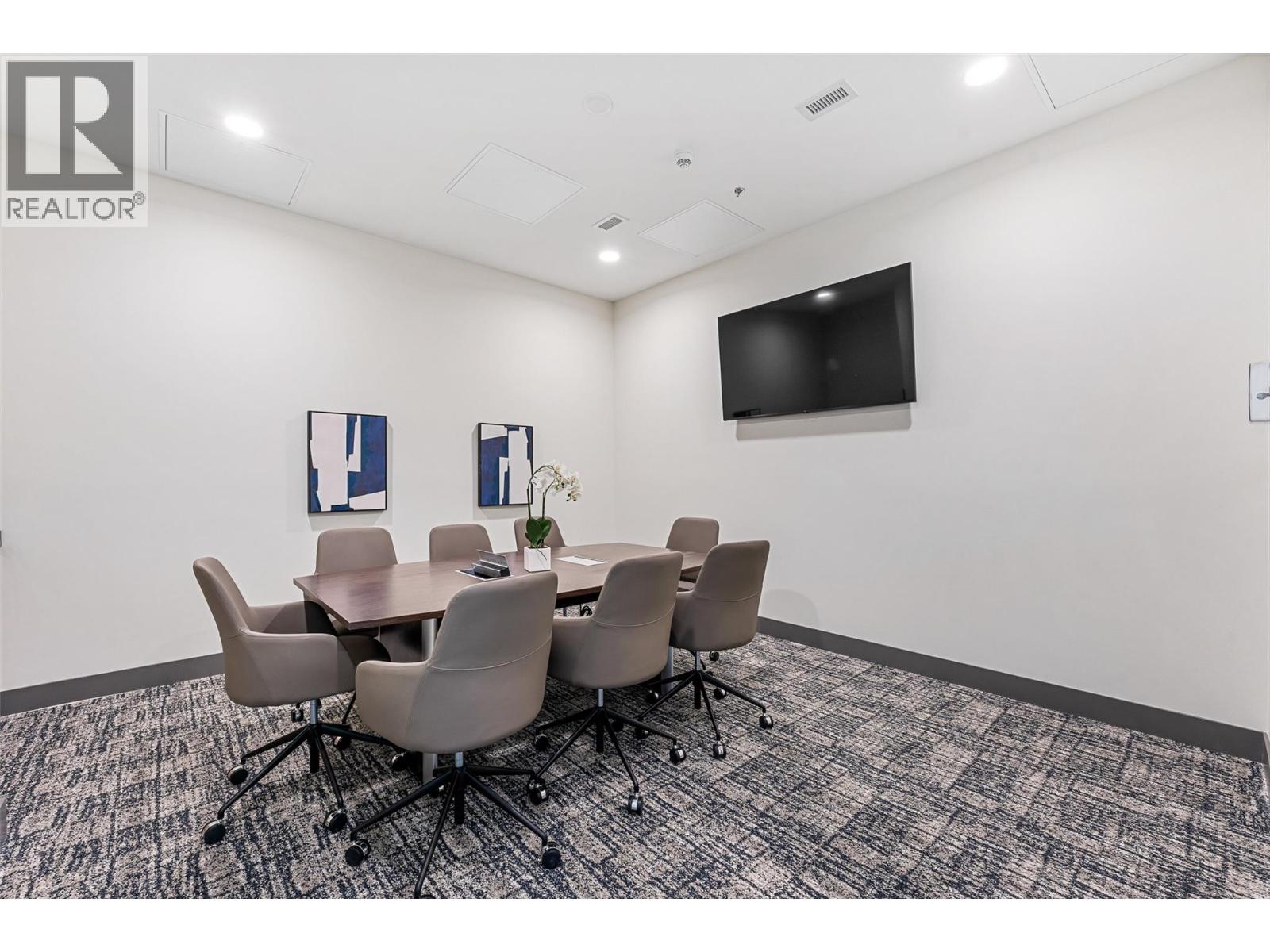 238 Leon Avenue Unit# 2405, Kelowna - Image 1
