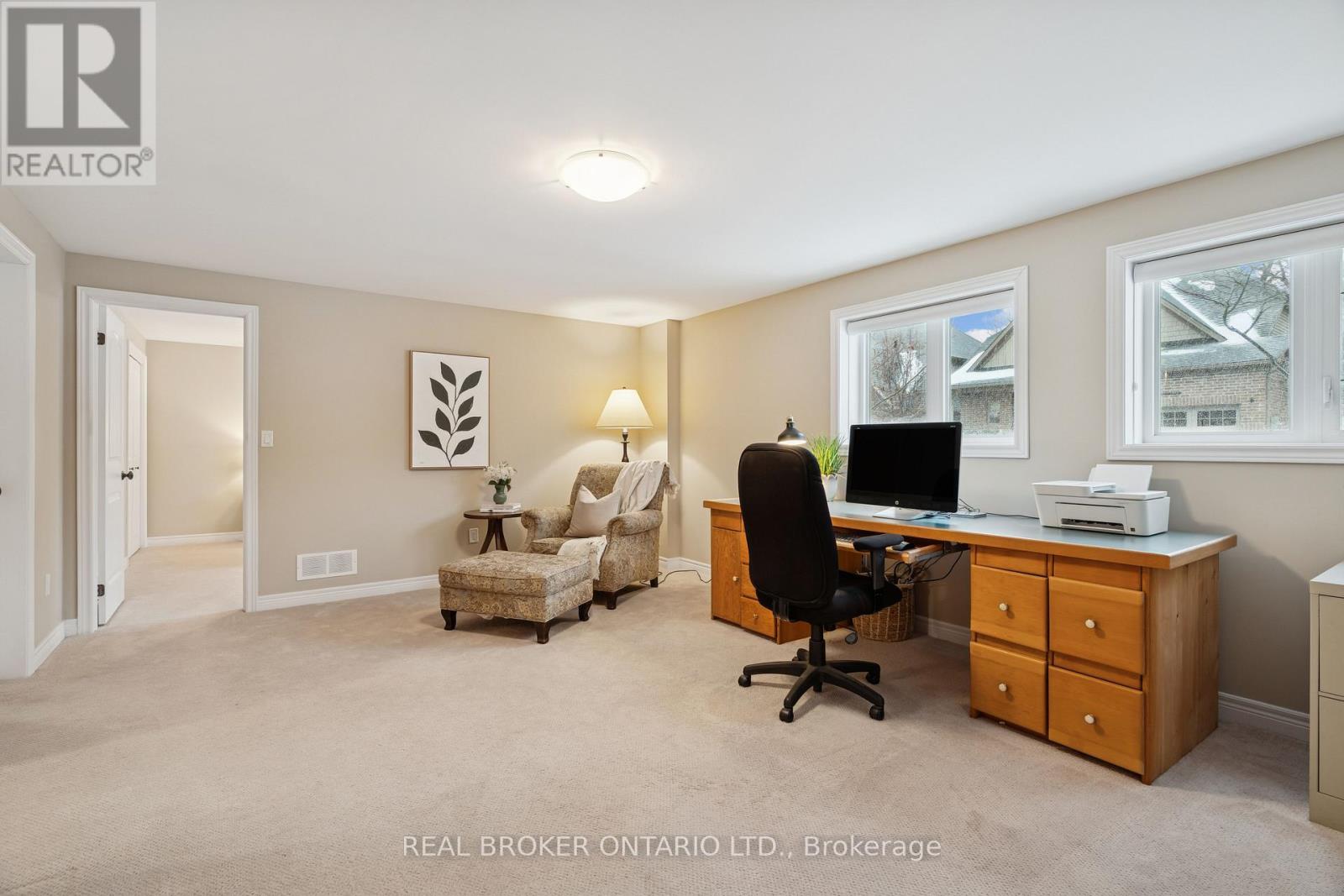 10 CHESTNUT DRIVE - 33