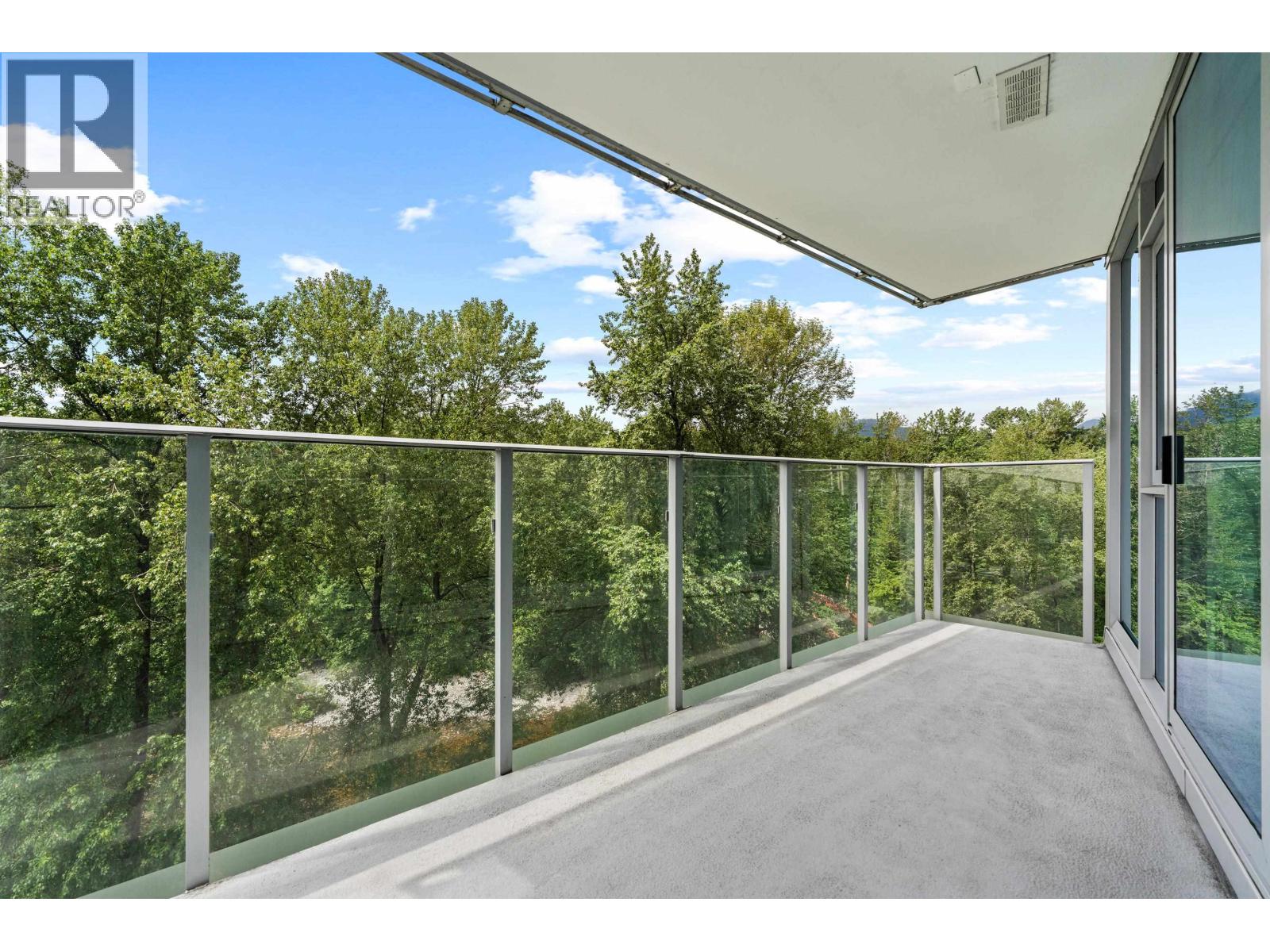 807 1401 HUNTER STREET, North Vancouver