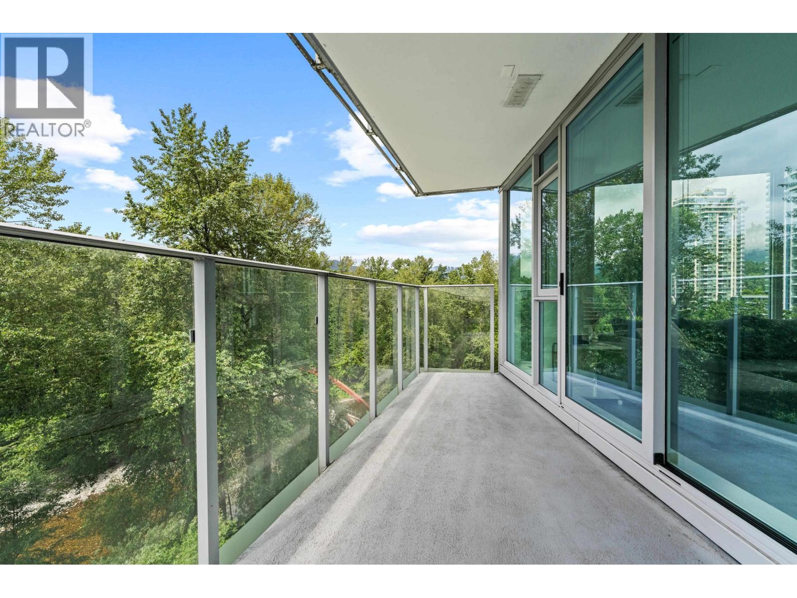 807 1401 HUNTER STREET, North Vancouver