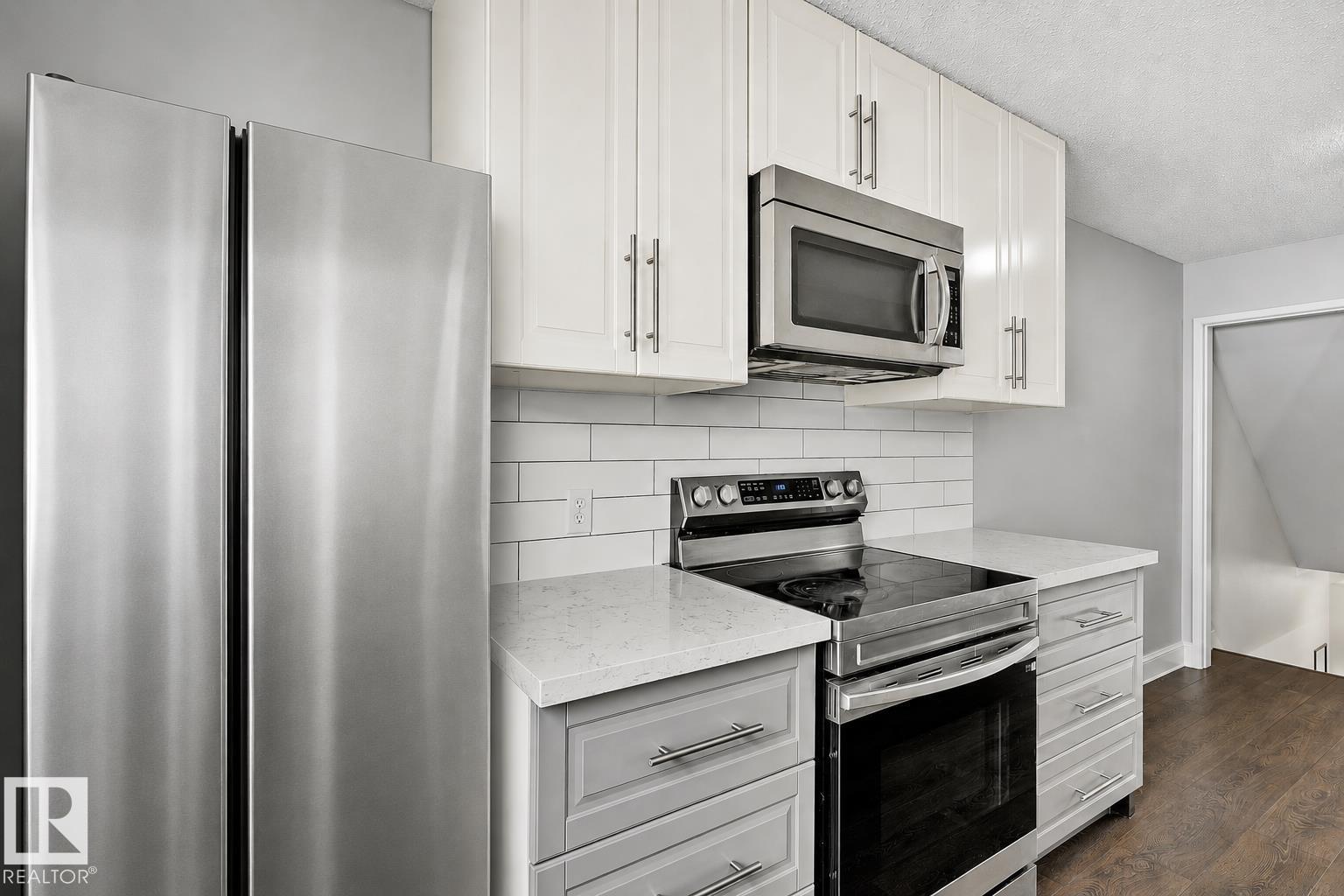 11365 22 AV NW - 7