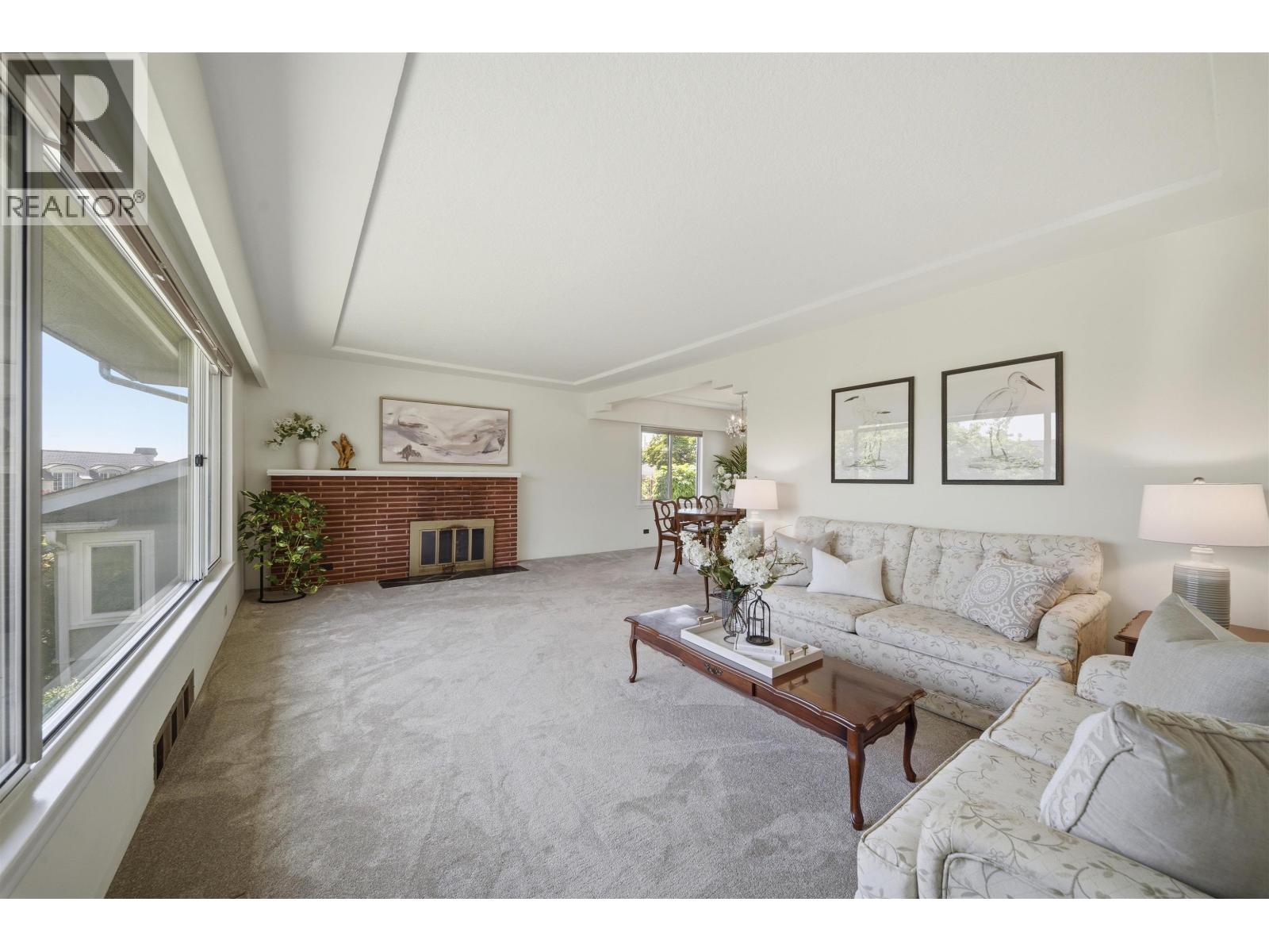 937 CHESTNUT STREET, New Westminster