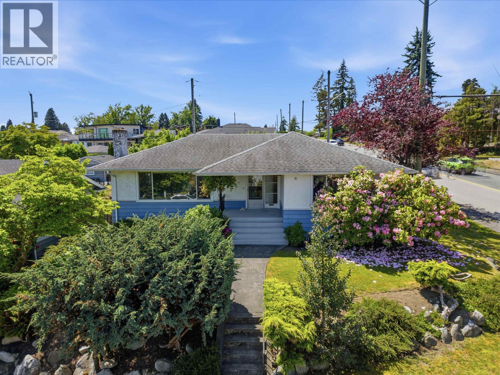 937 CHESTNUT STREET, New Westminster
