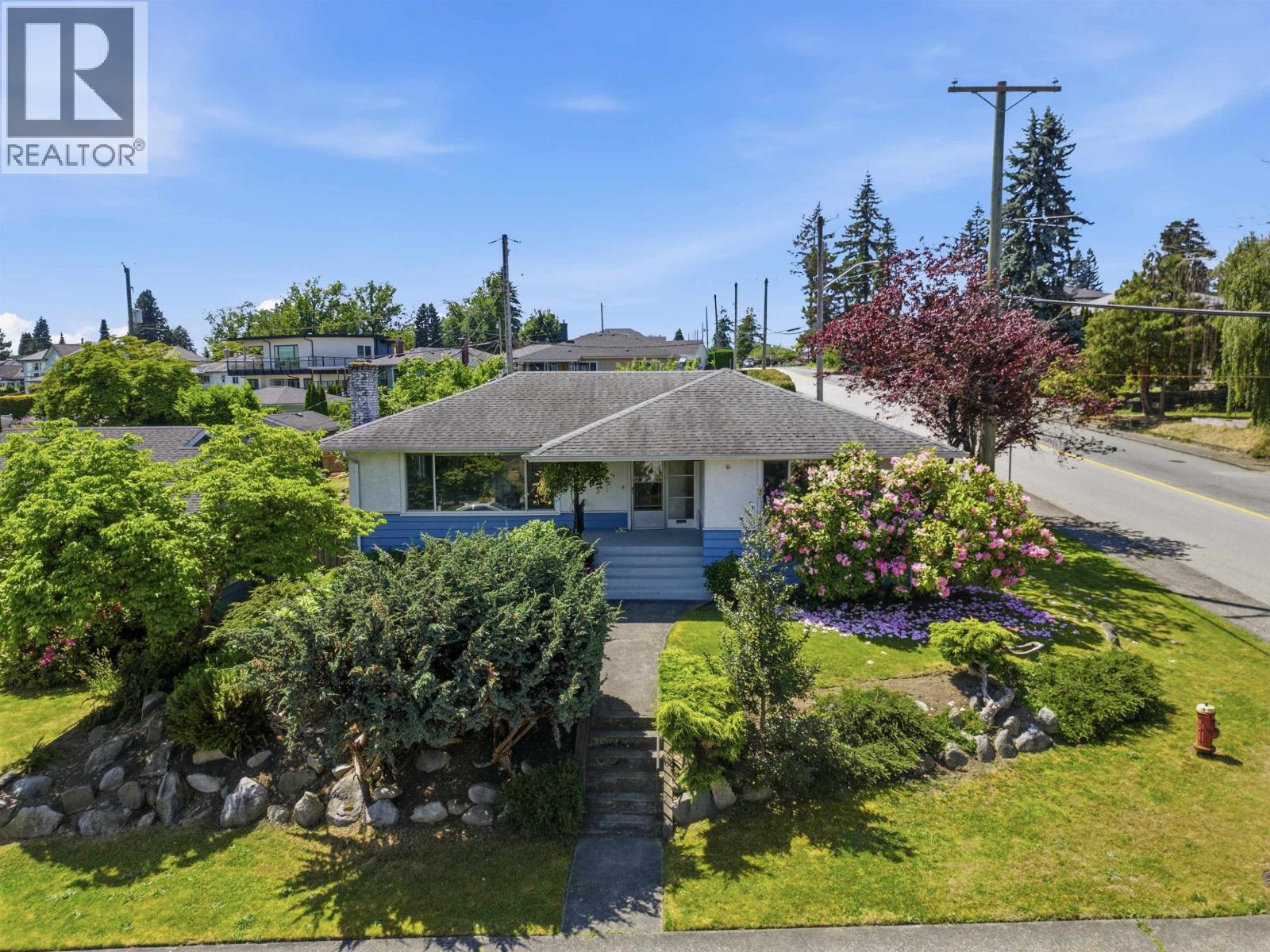 937 CHESTNUT STREET, New Westminster