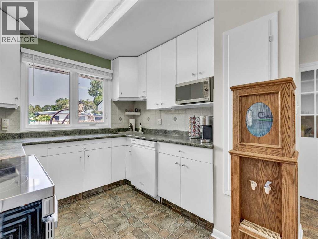 174 McCutcheon Drive NW - 15