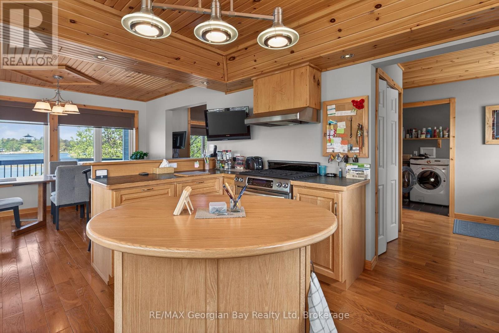 185 PICNIC ISLAND ROAD - 16