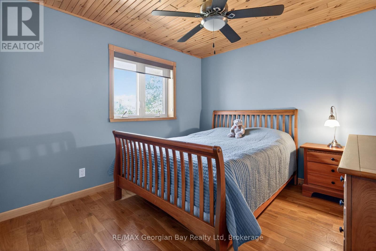 185 PICNIC ISLAND ROAD - 21