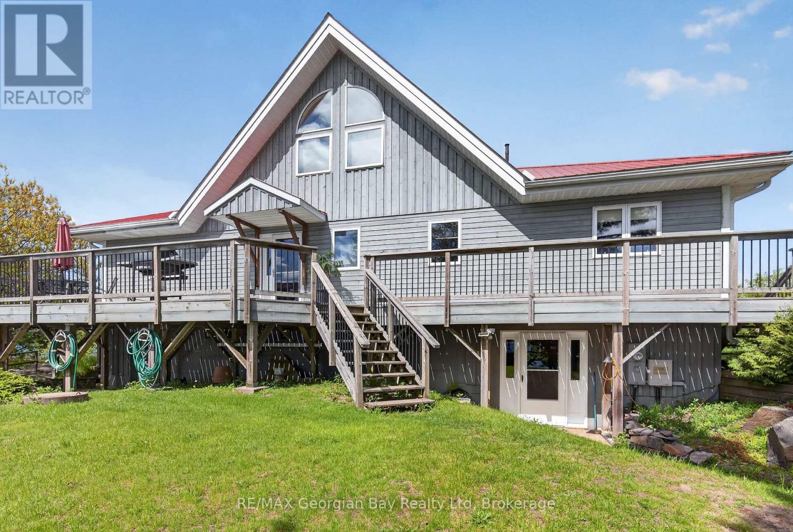 185 PICNIC ISLAND ROAD - 35