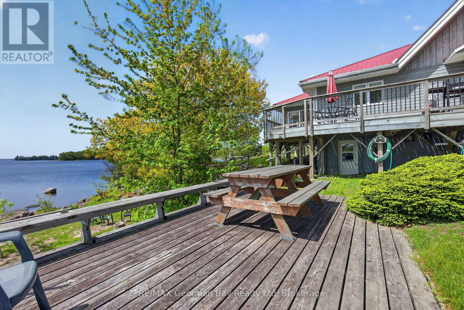 185 PICNIC ISLAND ROAD - 36