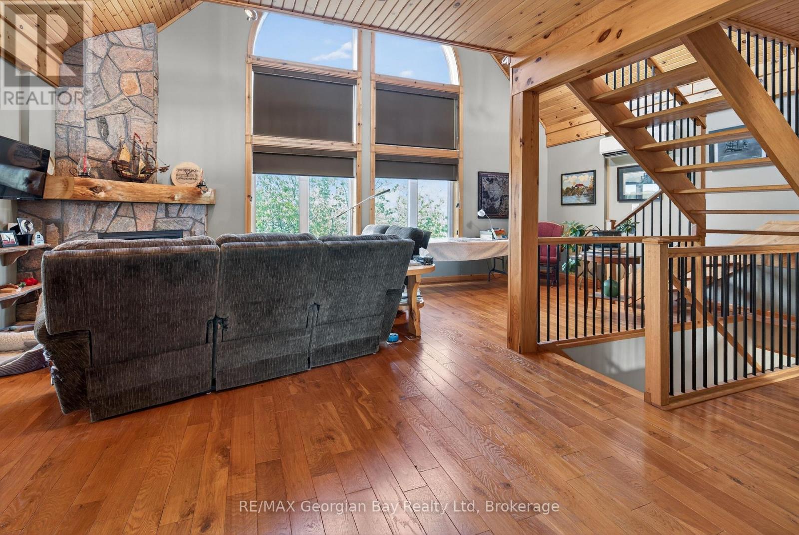 185 PICNIC ISLAND ROAD - 5