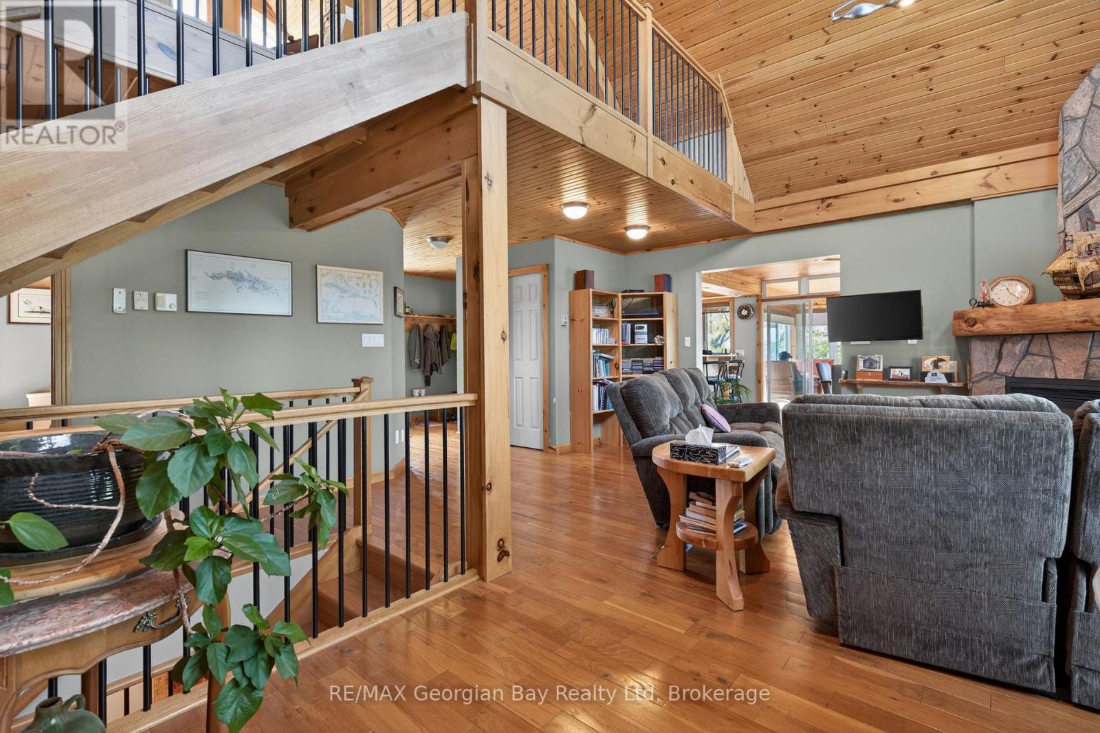 185 PICNIC ISLAND ROAD